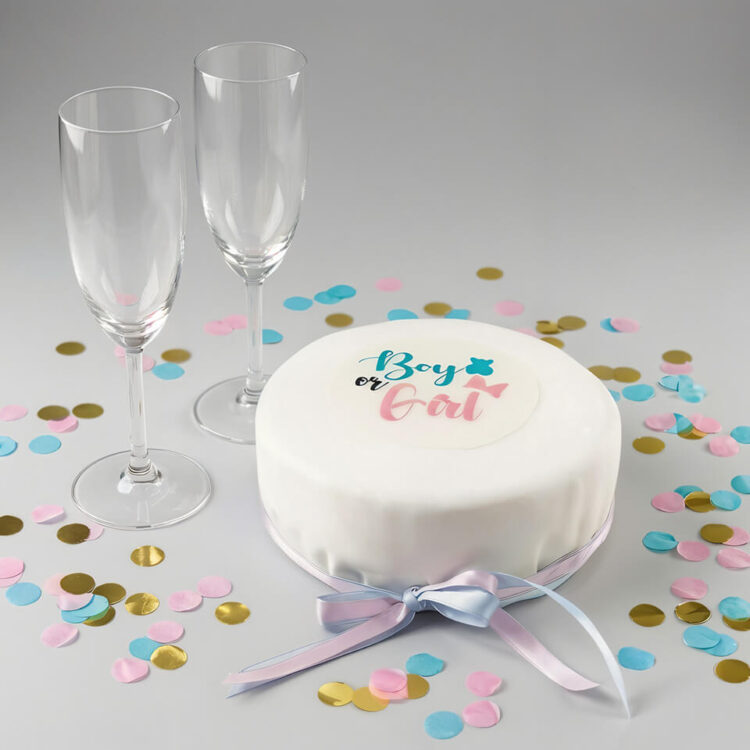 Gender Reveal taart boy or girl met champagneglazen